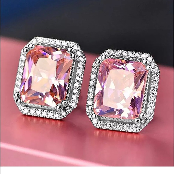 Pink square sapphire earrings - Picture 1 of 3